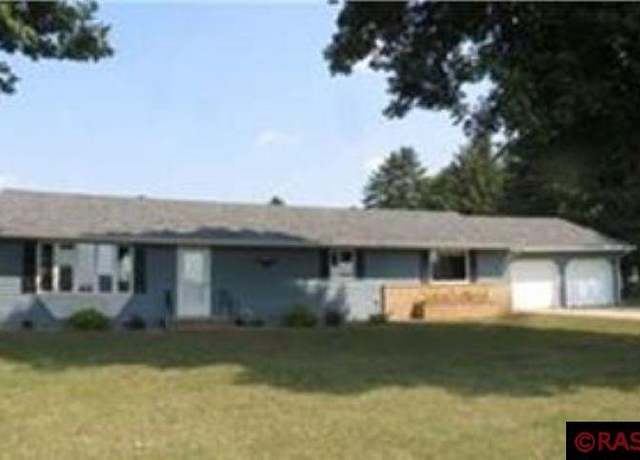 Property at 21528 260th Ave, Sleepy Eye, MN 56085, 3 beds, 2 baths