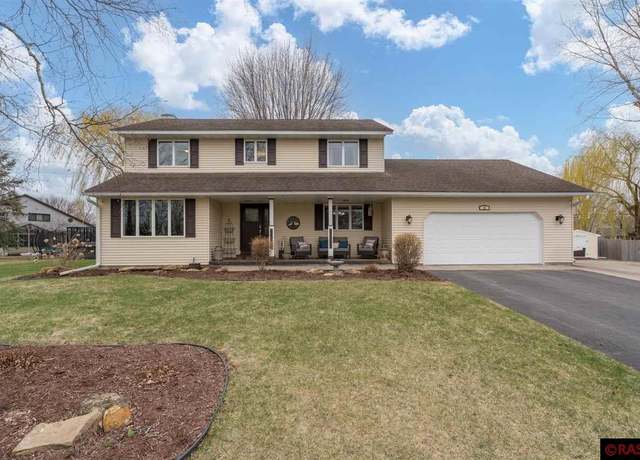 Property at 16 Goldfinch Ct, North Mankato, MN 56003, 5 beds, 2.5 baths