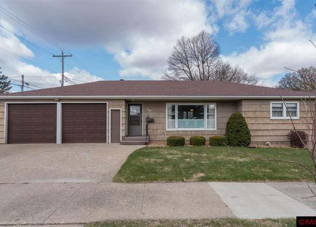 Property at 510 N 9th St, New Ulm, MN 56073, 2 beds, 2 baths