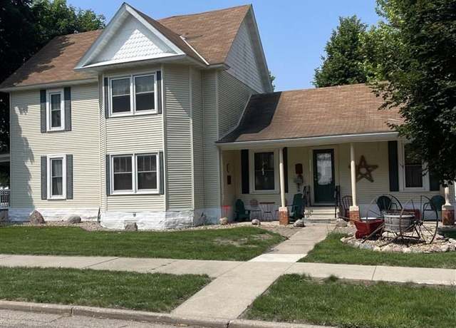 Property at 200 W Maine St, Amboy, MN 56010, 3 beds, 1.5 baths