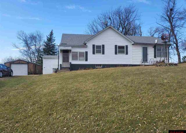 Property at 38255 State Hwy 13, Waseca, MN 56093, 3 beds, 2 baths