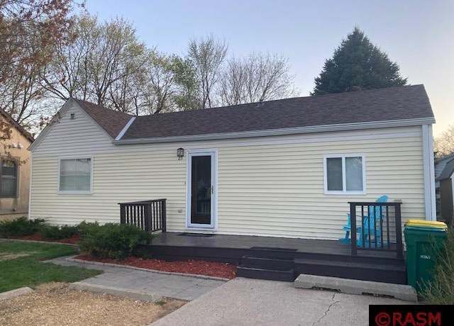 Property at 23 North Highland Ave Ave, New Ulm, MN 56073, 2 beds, 1 bath