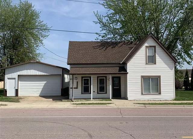 Property at 204 Main St, Courtland, MN 56021, 3 beds, 1 bath