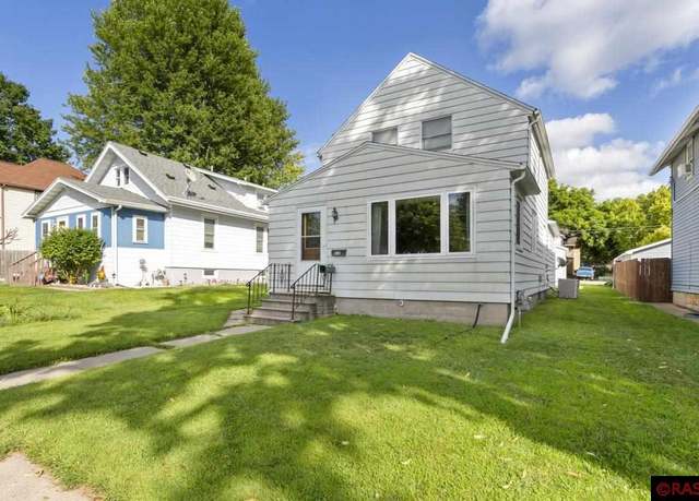 Property at 1415 N 4th St, Mankato, MN 56001, 4 beds, 1 bath