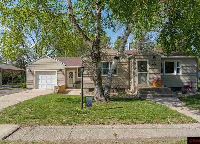 Property at 229 5th Ave Ave SW, Winnebago, MN 56098, 3 beds, 1 bath
