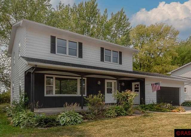 Property at 2637 E Main St, Mankato, MN 56001, 4 beds, 2.5 baths
