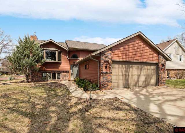 Property at 2508 Marwood Dr, Mankato, MN 56001, 4 beds, 2 baths