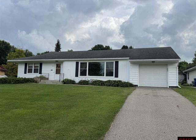 Property at 300 SW 6 St, Wells, MN 56097, 3 beds, 2 baths
