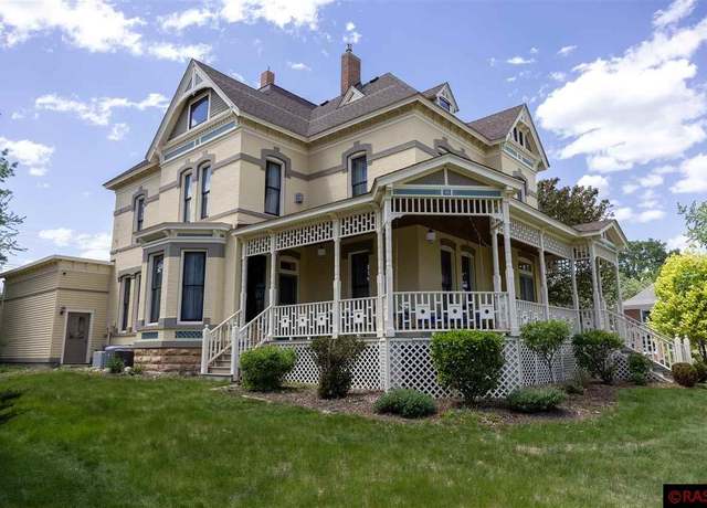Property at 400 S German St, New Ulm, MN 56073, 5 beds, 3 baths