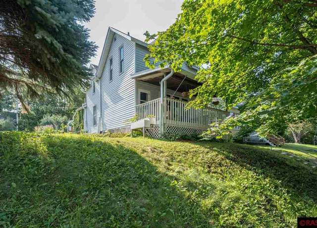 Property at 817 N 4th St, Mankato, MN 56001, 3 beds, 1.5 baths