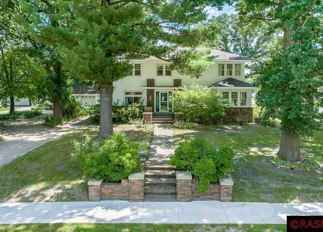 Property at 608 N Main St, Blue Earth, MN 56013, 3 beds, 2.5 baths