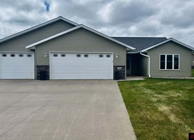 Property at 710 Dover Ct, St. Peter, MN 56082, 2 beds, 2 baths