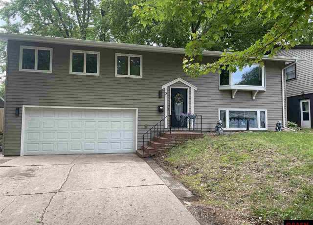 Property at 7 Sunrise Dr, New Ulm, MN 56073, 4 beds, 2 baths