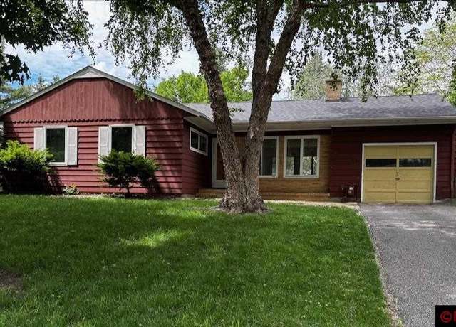 Property at 524 Capitol Dr, St. Peter, MN 56082, 3 beds, 2 baths