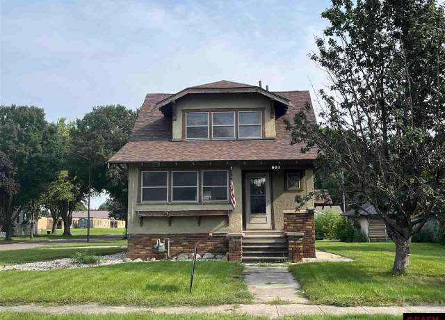 Property at 503 S 9th Avenue Ave, St. James, MN 56081, 2 beds, 2 baths