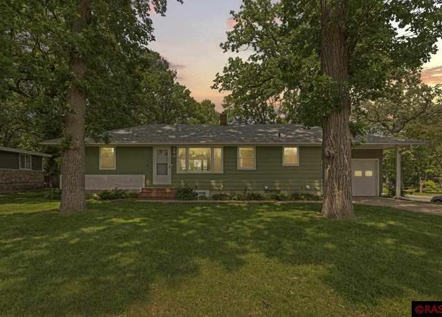 Property at 112 Lincoln Ave, Gaylord, MN 55334, 5 beds, 3 baths