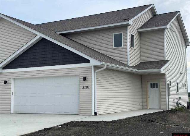 Property at 3101 Bassett Dr, Mankato, MN 56001, 3 beds, 2.5 baths