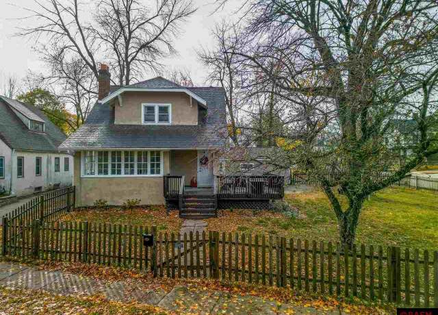 Property at 804 NE 2nd Ave, Waseca, MN 56093, 3 beds, 2 baths