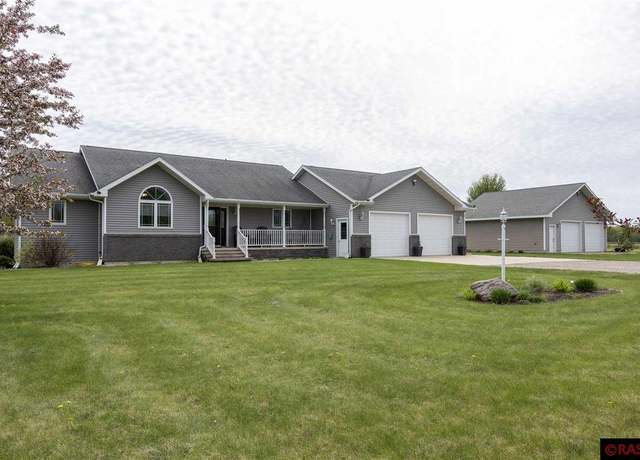 Property at 28029 210th Ave, New Ulm, MN 56073, 5 beds, 2.5 baths