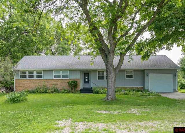 Property at 1458 Lookout Dr, North Mankato, MN 56003, 4 beds, 1.5 baths
