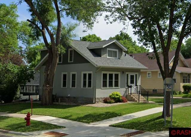 Property at 426 W 6th St, Mankato, MN 56001, 3 beds, 2 baths