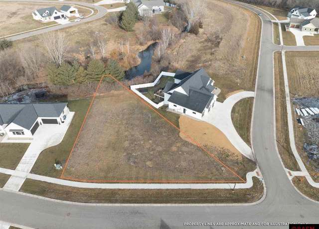 Property at 403 Pinehurst Dr, Mankato, MN 56001