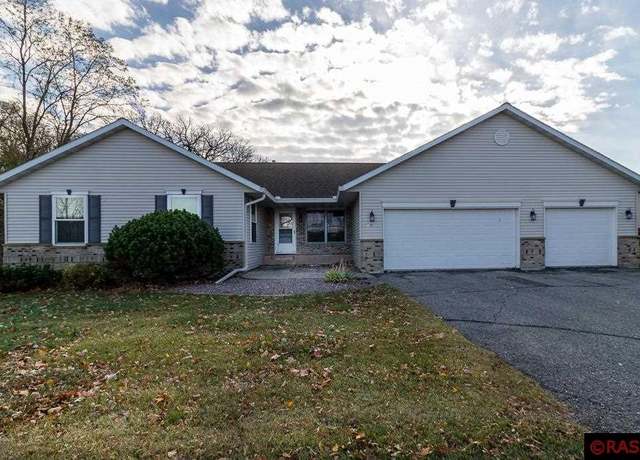 Property at 1801 Pleasant View Dr, North Mankato, MN 56003, 4 beds, 3 baths