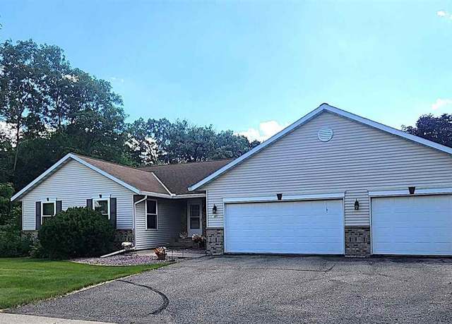 Property at 1801 Pleasant View Dr, North Mankato, MN 56003, 4 beds, 3 baths