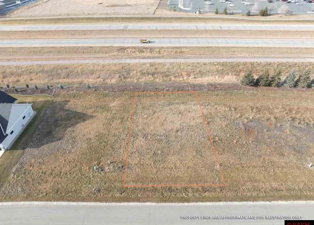 Property at 212 Double Eagle Dr, Mankato, MN 56001