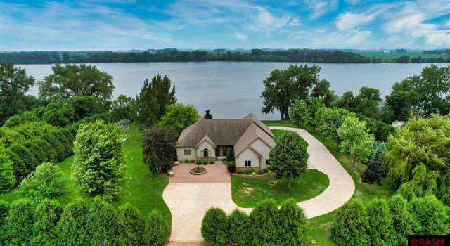 Photo of 23277 135th St, Hanska, MN 56041