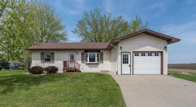 Photo of 1029 Upper Valley Dr Dr, Blue Earth, MN 56013
