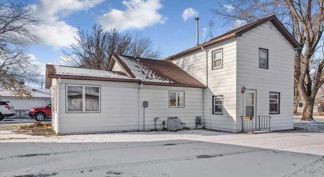 Photo of 16 SE 5th St, Madelia, MN 56062