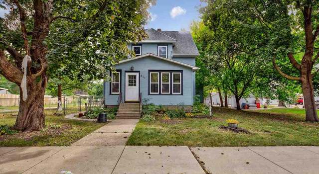 Photo of 611 6th St, Nicollet, MN 56074