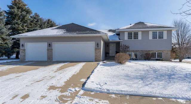 Photo of 217 Rockwell Dr, Eagle Lake, MN 56024