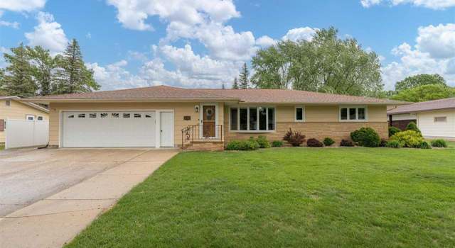 Photo of 251 1st Ave Ave SW, Winnebago, MN 56098