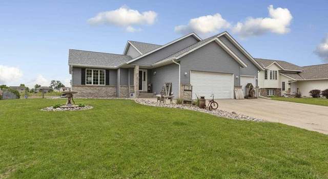 Photo of 141 Pebble Creek Dr, Mankato, MN 56001