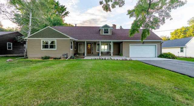 Photo of 26 Skyline Dr, Mankato, MN 56001