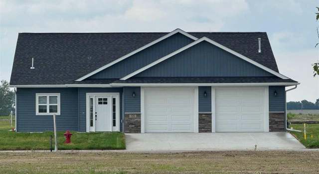 Photo of 105 White Fox Path, Eagle Lake, MN 56024