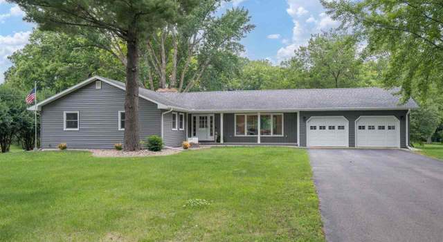 Photo of 124 S Skyline Dr, Skyline, MN 56001