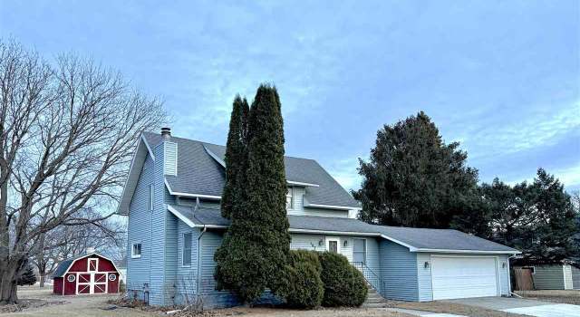 Photo of 107 S Oak St, Vernon Center, MN 56090