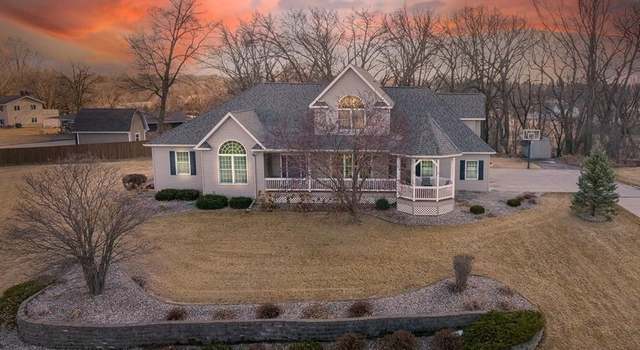 Photo of 924 Upper Valley Dr, Blue Earth, MN 56013