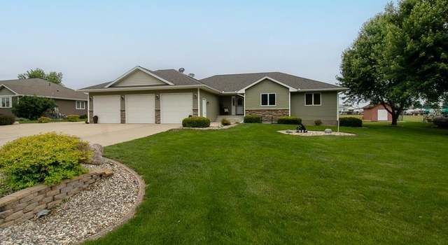 Photo of 454 Valley View Dr, Courtland, MN 56021