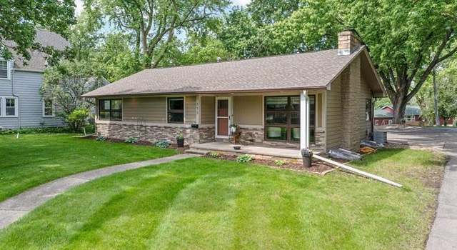 Photo of 111 N Holland St, Blue Earth, MN 56013
