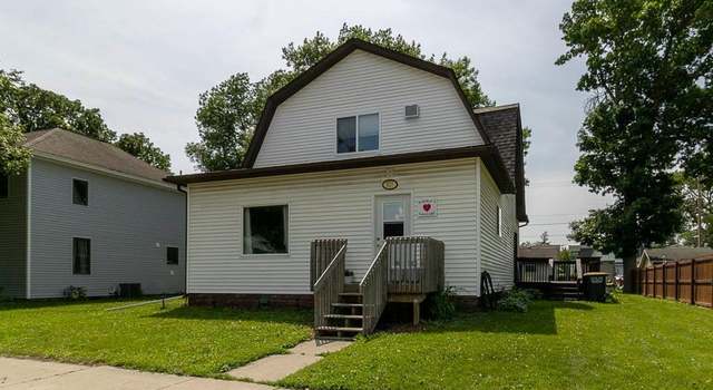 Photo of 511 S Main St, Lake Crystal, MN 56055