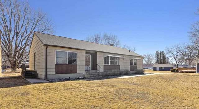 Photo of 223 N 3rd Ave, Waldorf, MN 56091