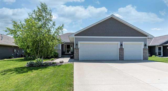 Photo of 333 Torrey Pines Dr, Mankato, MN 56001