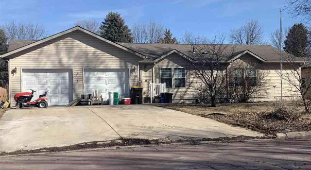 Photo of 110 SE Gage Ave, Madelia, MN 56062