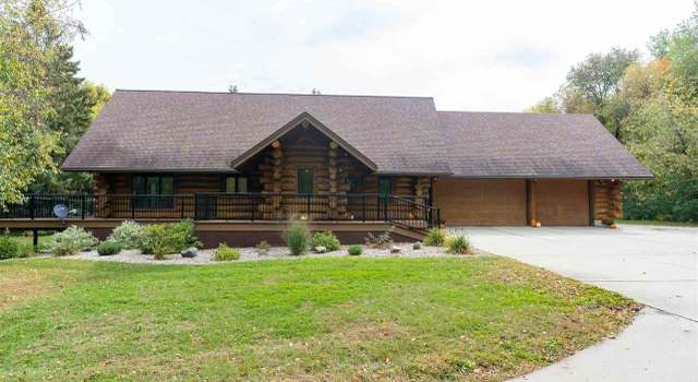 Photo of 27 W Raven Rock Rd, Mankato, MN 56001