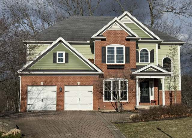 Property at 6 Pinewood Way Way, Athens, OH 45701, 5 beds, 4 baths