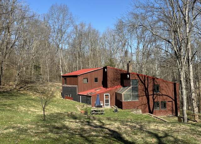 Property at 3761 Old US 33, Athens, OH 45701, 4 beds, 2 baths